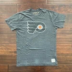 NHL Hockey Philadelphia Flyers Original Retro Brand Medium T-Shirt in Charcoal